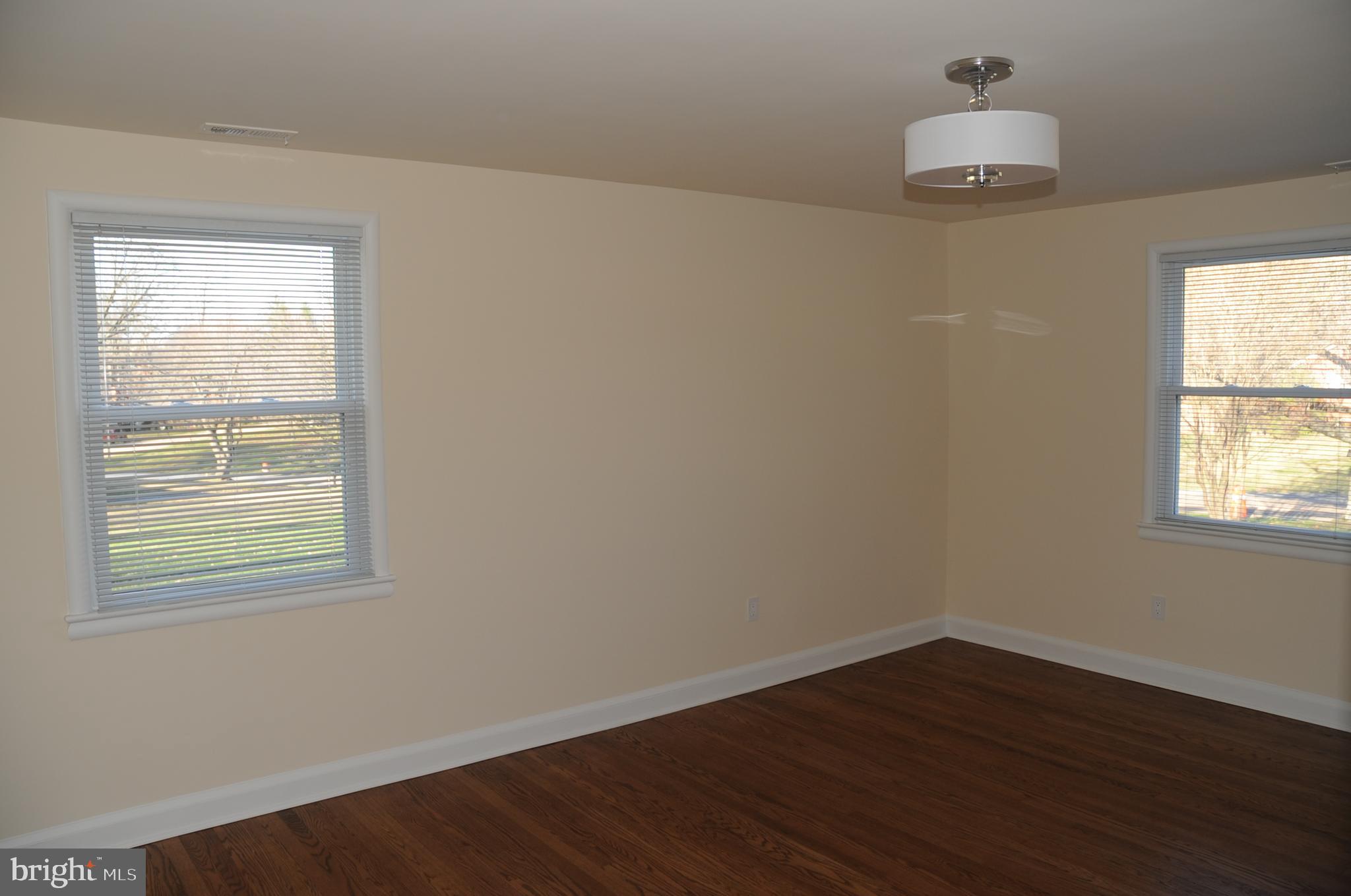 16632 Alden Avenue Gaithersburg, MD 20877 - Photo 26 of 57 Primary Bedroom