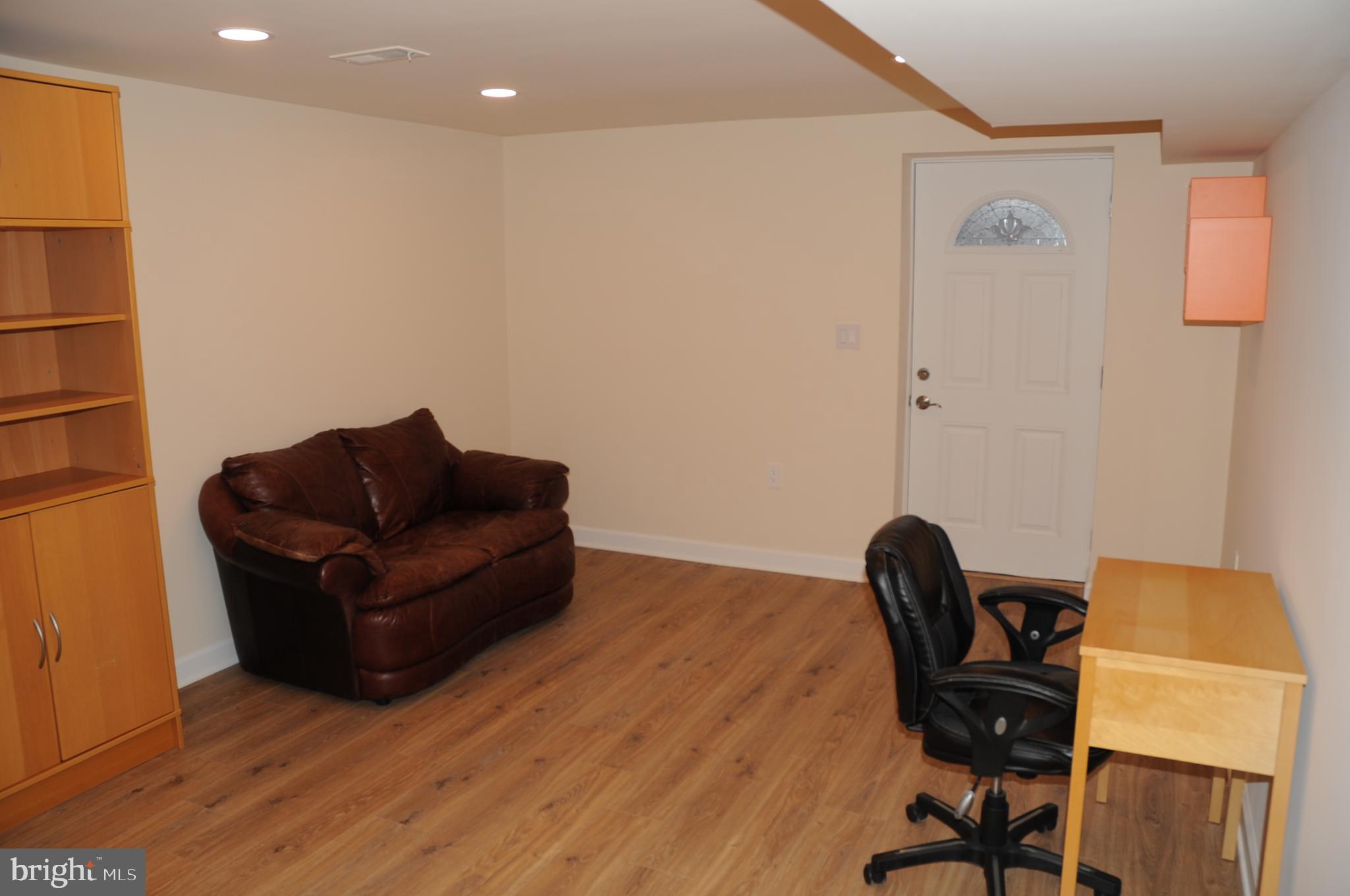 16632 Alden Avenue Gaithersburg, MD 20877 - Photo 46 of 57 Office with walkout