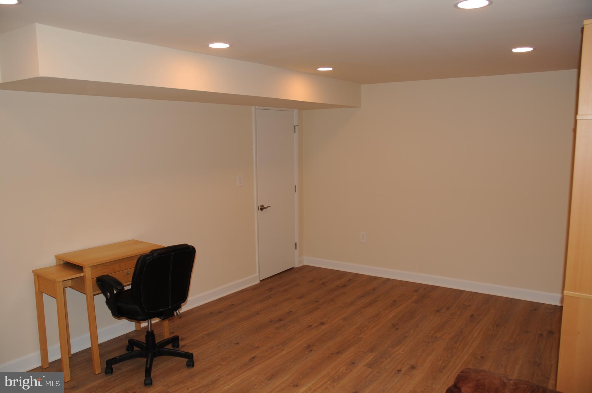 16632 Alden Avenue Gaithersburg, MD 20877 - Photo 48 of 57 Office