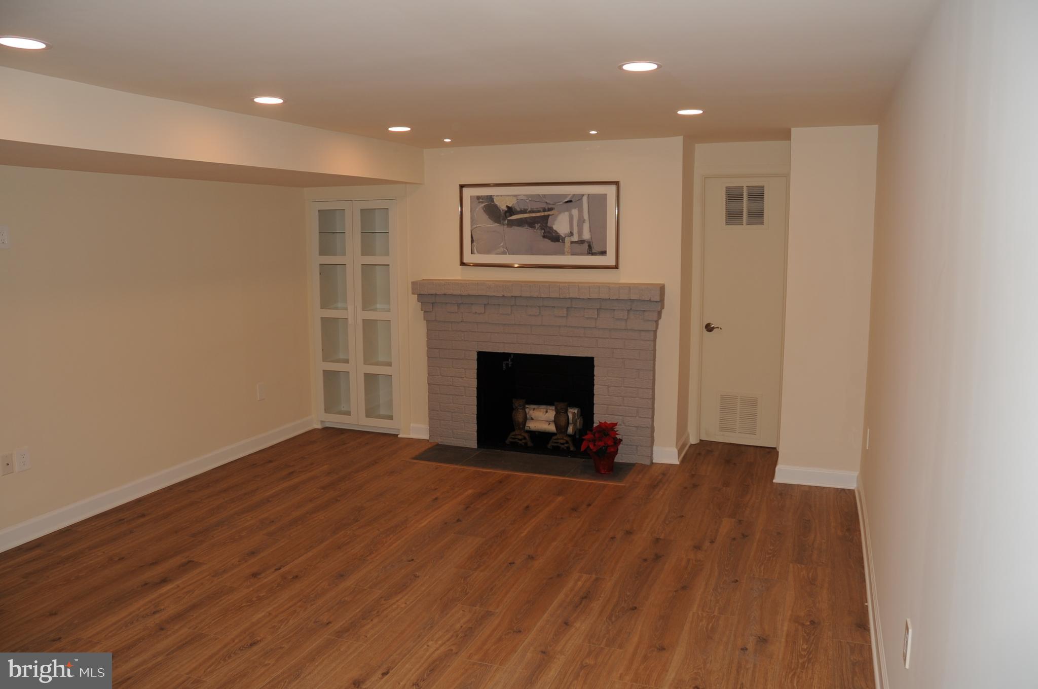 16632 Alden Avenue Gaithersburg, MD 20877 - Photo 51 of 57 Family Room with fireplace