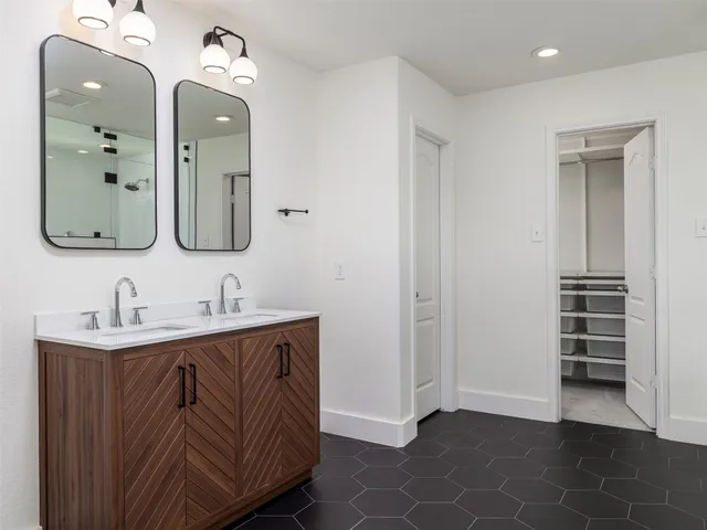 $814,900 | 323 Settlers Home Drive, Cedar Park, TX 78613