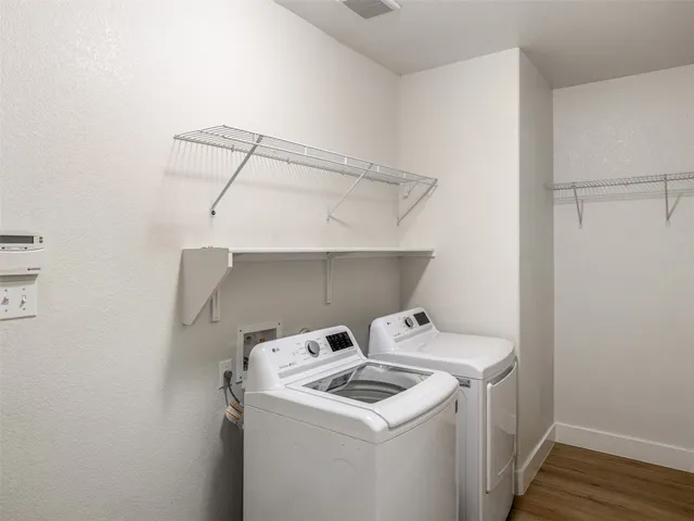 $814,900 | 323 Settlers Home Drive, Cedar Park, TX 78613