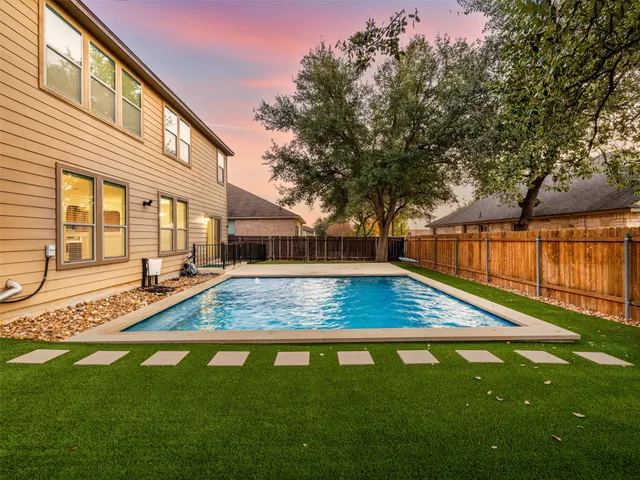 $814,900 | 323 Settlers Home Drive, Cedar Park, TX 78613