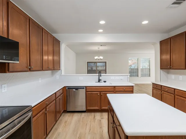 $814,900 | 323 Settlers Home Drive, Cedar Park, TX 78613