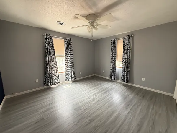 $224,999 | 2 Acapulco Drive, Putnam, IL 61560