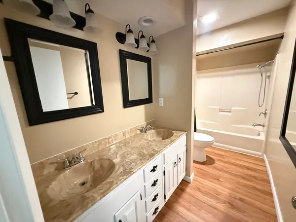 $224,999 | 2 Acapulco Drive, Putnam, IL 61560