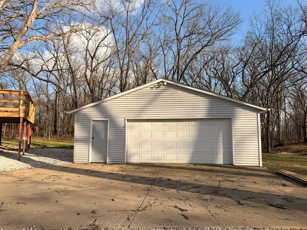 $224,999 | 2 Acapulco Drive, Putnam, IL 61560