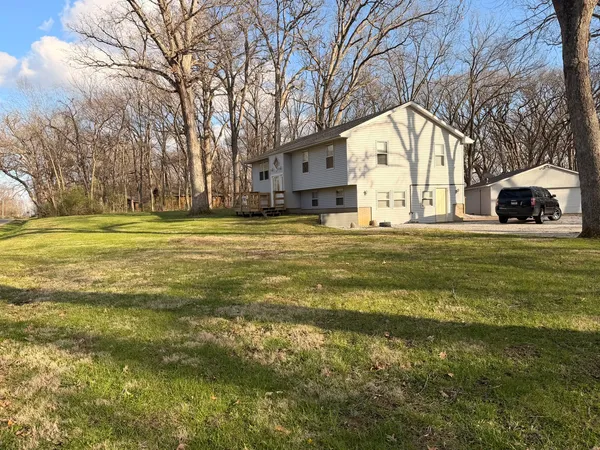 $224,999 | 2 Acapulco Drive, Putnam, IL 61560