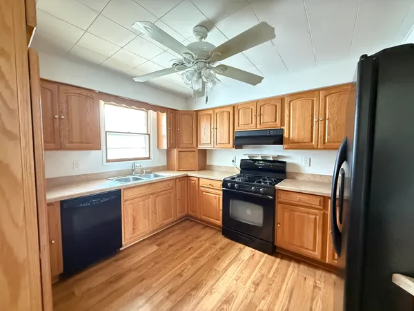 $224,999 | 2 Acapulco Drive, Putnam, IL 61560