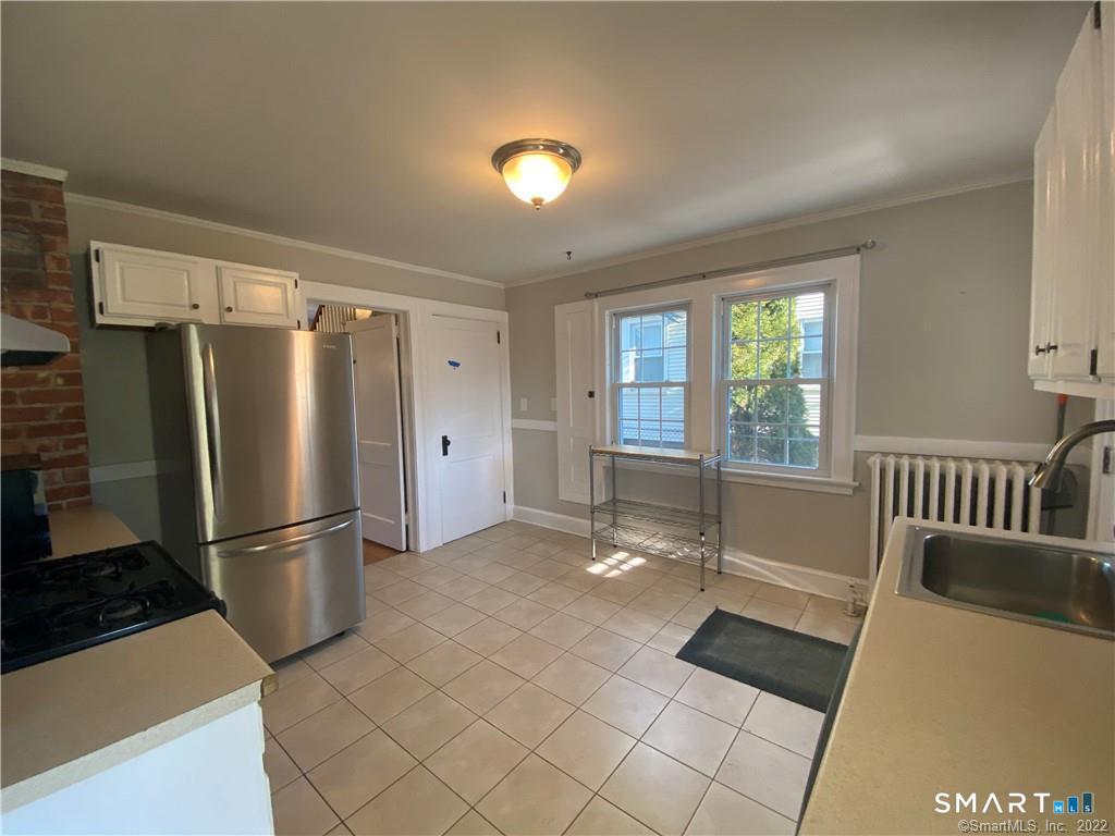 71 Fennbrook Road West Hartford, CT 06119 - Photo 10 of 27