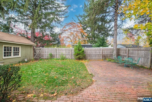 $579,000 | 23 Shuart Lane, Ramsey, NJ 07446