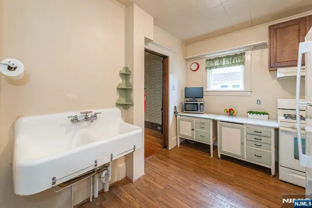 $579,000 | 23 Shuart Lane, Ramsey, NJ 07446