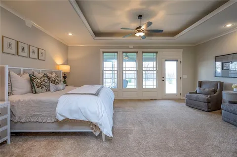 $1,199,000 | 10502 North Willow Avenue, Kansas City, MO 64157