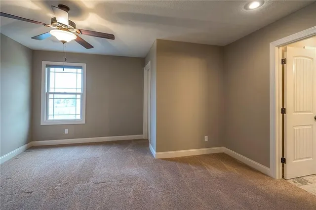 $1,199,000 | 10502 North Willow Avenue, Kansas City, MO 64157