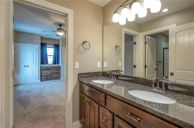 $1,199,000 | 10502 North Willow Avenue, Kansas City, MO 64157