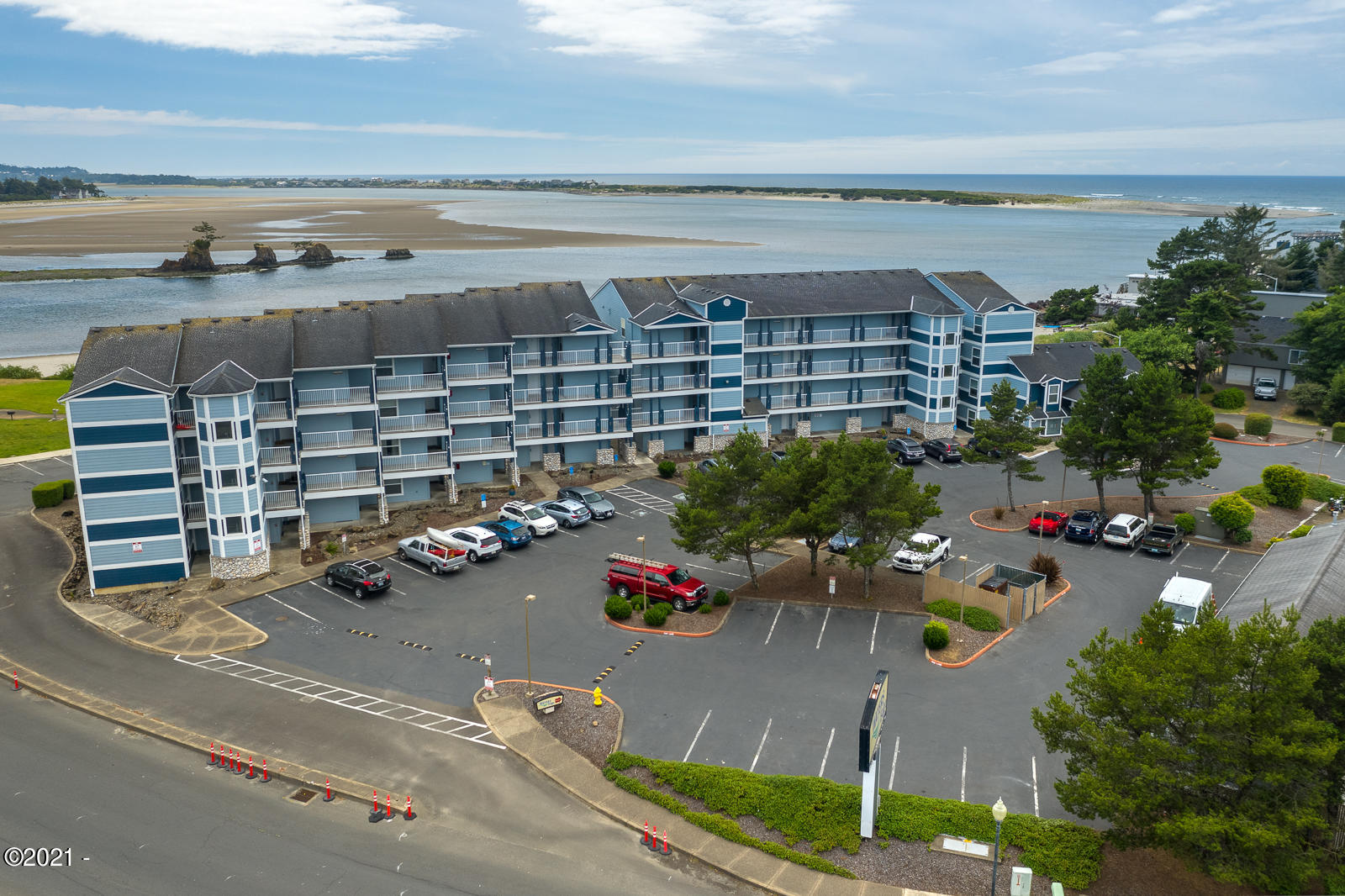 5201 Southwest Highway 101 Lincoln City, OR 97367 - Photo 18 of 19 WatersEdgeUnit401-17
