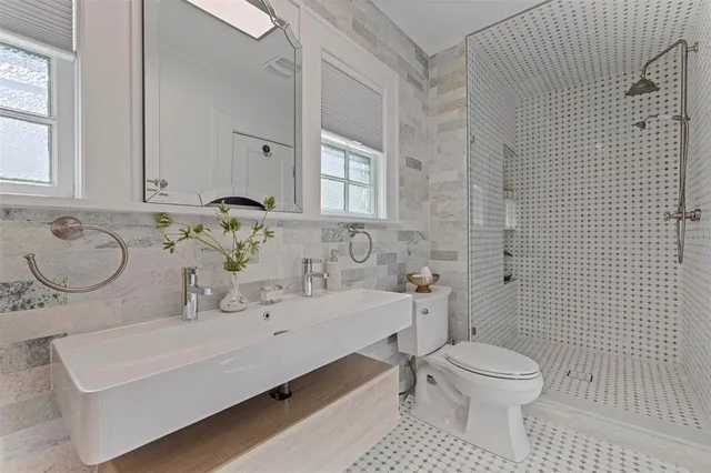 $1,899,000 | 1920 Cherry Street Northeast, St. Petersburg, FL 33704