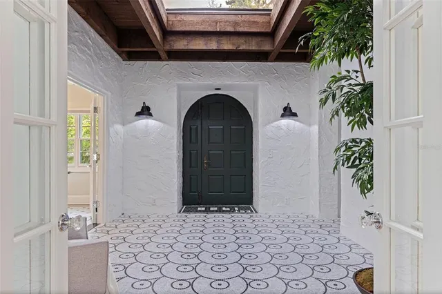 $1,899,000 | 1920 Cherry Street Northeast, St. Petersburg, FL 33704
