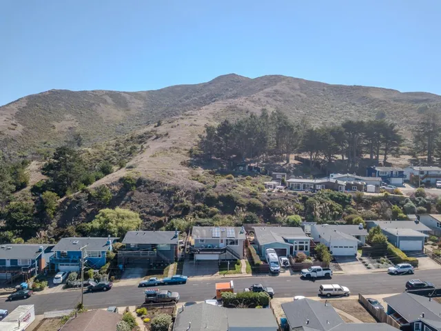 $4,500 | 820 Edgemar Avenue, Unit UPSTAIRS, Pacifica, CA 94044