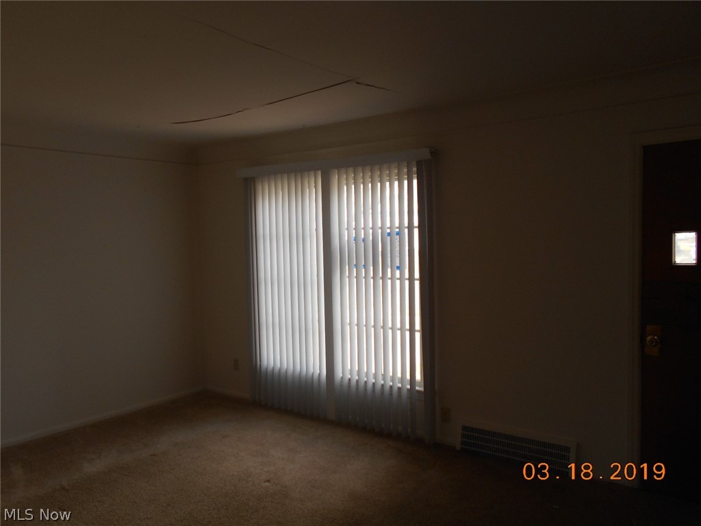 21406 Franklin Road Maple Heights, OH 44137 - Photo 6 of 18 Gallery Image 6