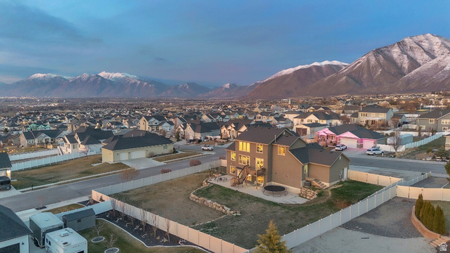 829 North Christley Lane Elk Ridge, UT 84651 - Photo 4 of 38