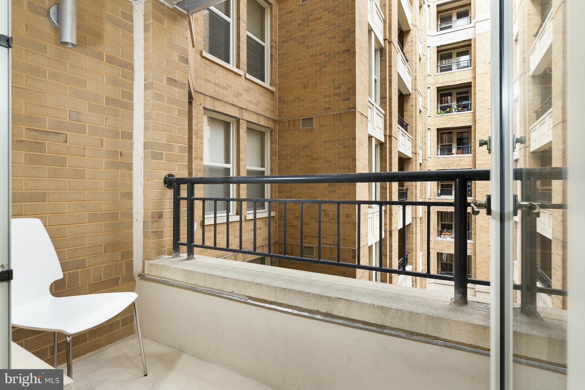 915 E Street Northwest, Unit 714 Washington, DC 20004 - Photo 11 of 30 Interior (General)