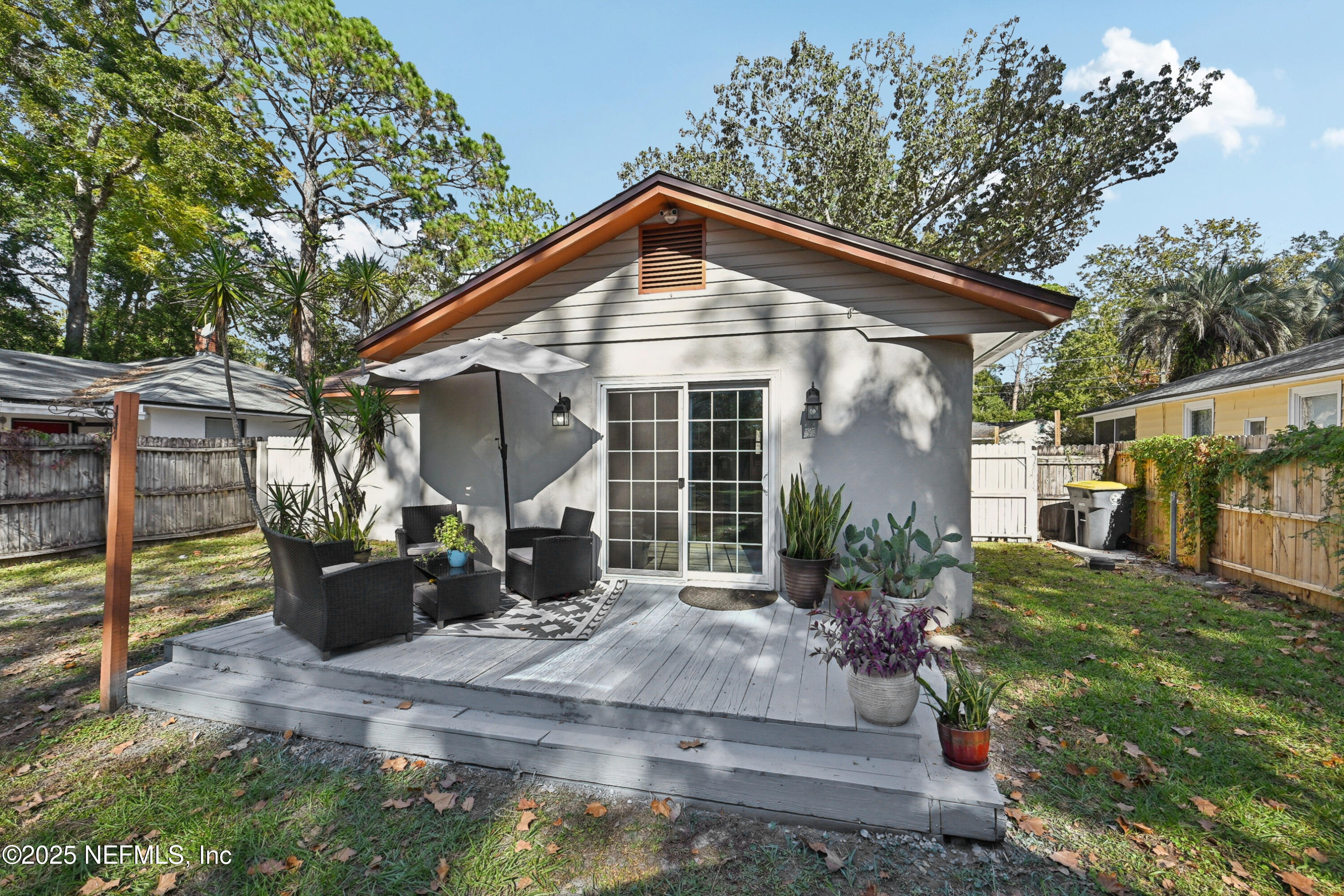 1316 Rensselaer Avenue Jacksonville, FL 32205 - Photo 37 of 46 a front view of a house with garden