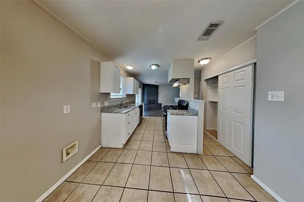 $2,345 | 1018 North Lucas Drive, Grapevine, TX 76051