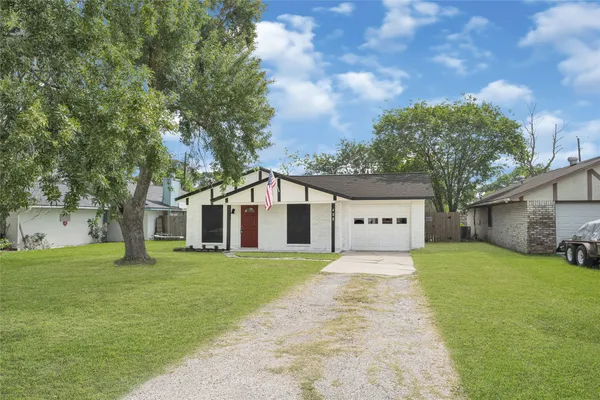 $199,998 | 622 North 13th Street, La Porte, TX 77571