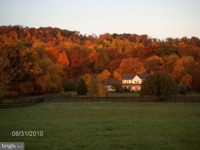 372 Old Baltimore Road Winchester, VA 22603 - Photo 25 of 30 Autumn View of Exterior Front