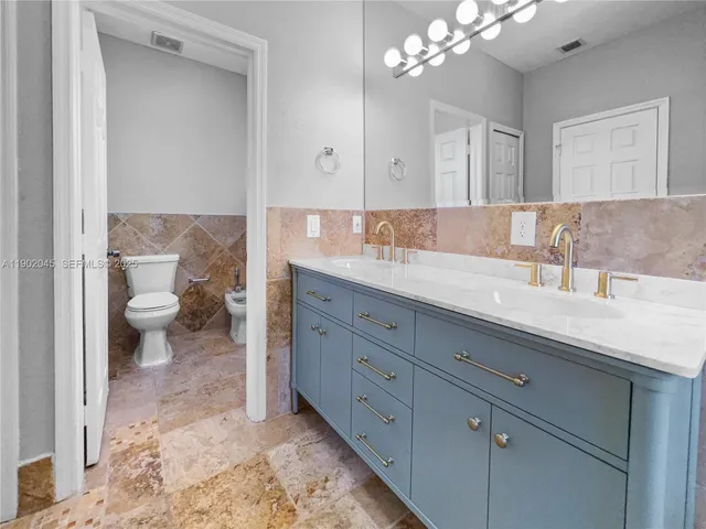 a view of a storage & utility room