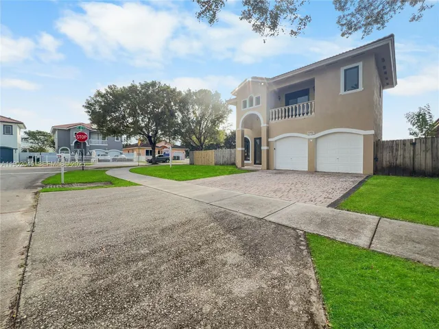 $4,500 | 1736 Northeast 9th Drive, Unit 1736, Homestead, FL 33033