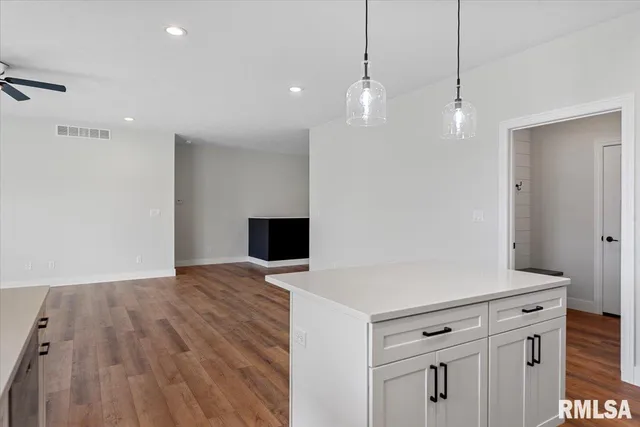 $389,900 | 4621 Eugene Court, Springfield, IL 62711