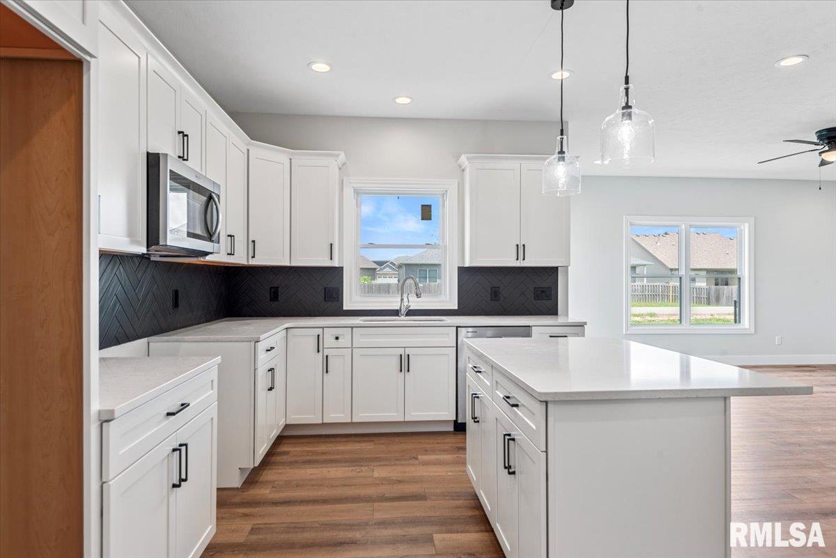 4621 Eugene Court Springfield, IL 62711 - Photo 10 of 35