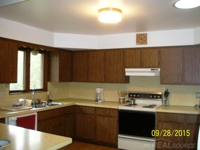 16120 27 Mile Road Ray, MI 48096 - Photo 15 of 19