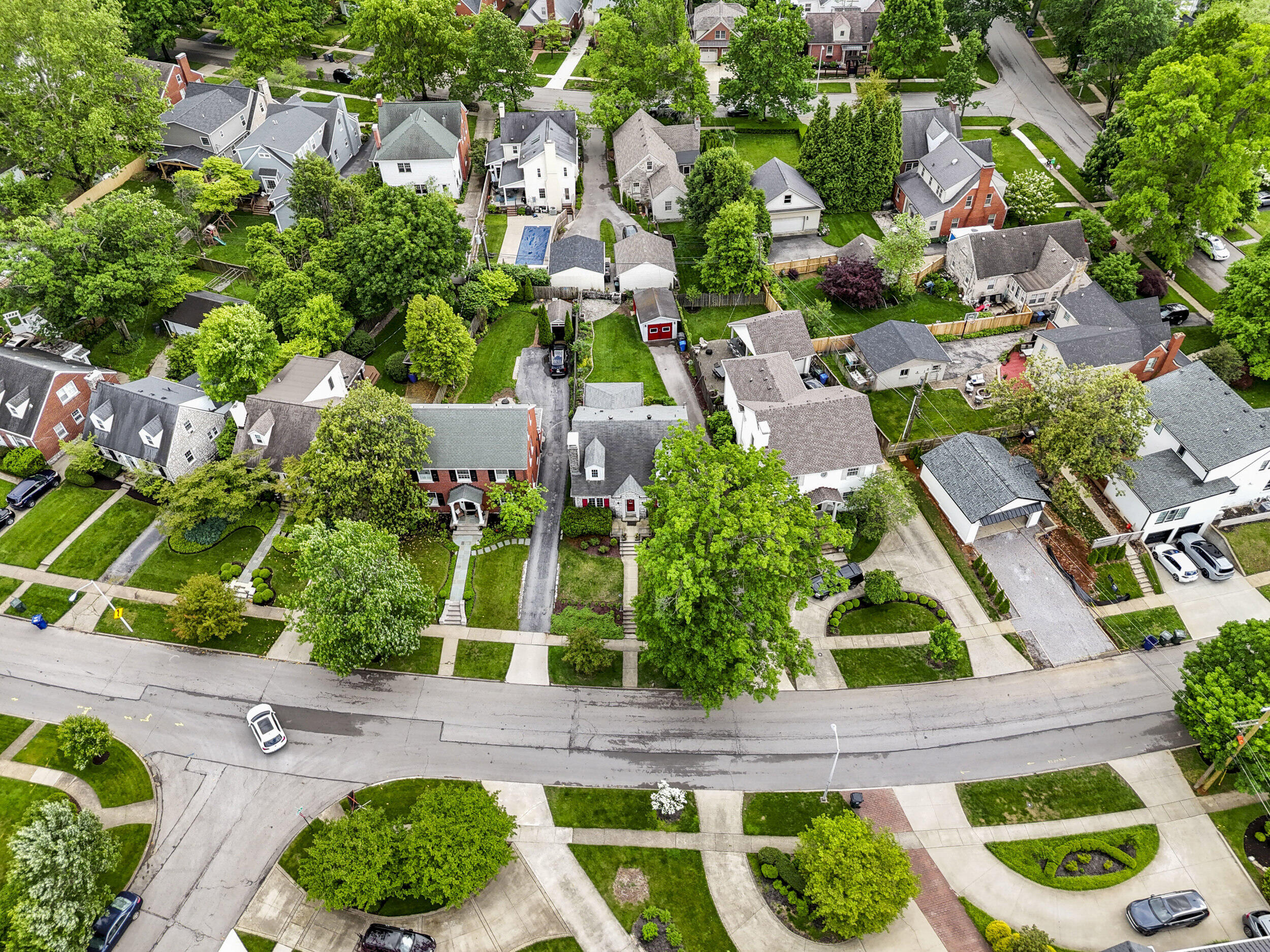 320 Hart Road Lexington, KY 40502 - Photo 58 of 67 Overhead drone view