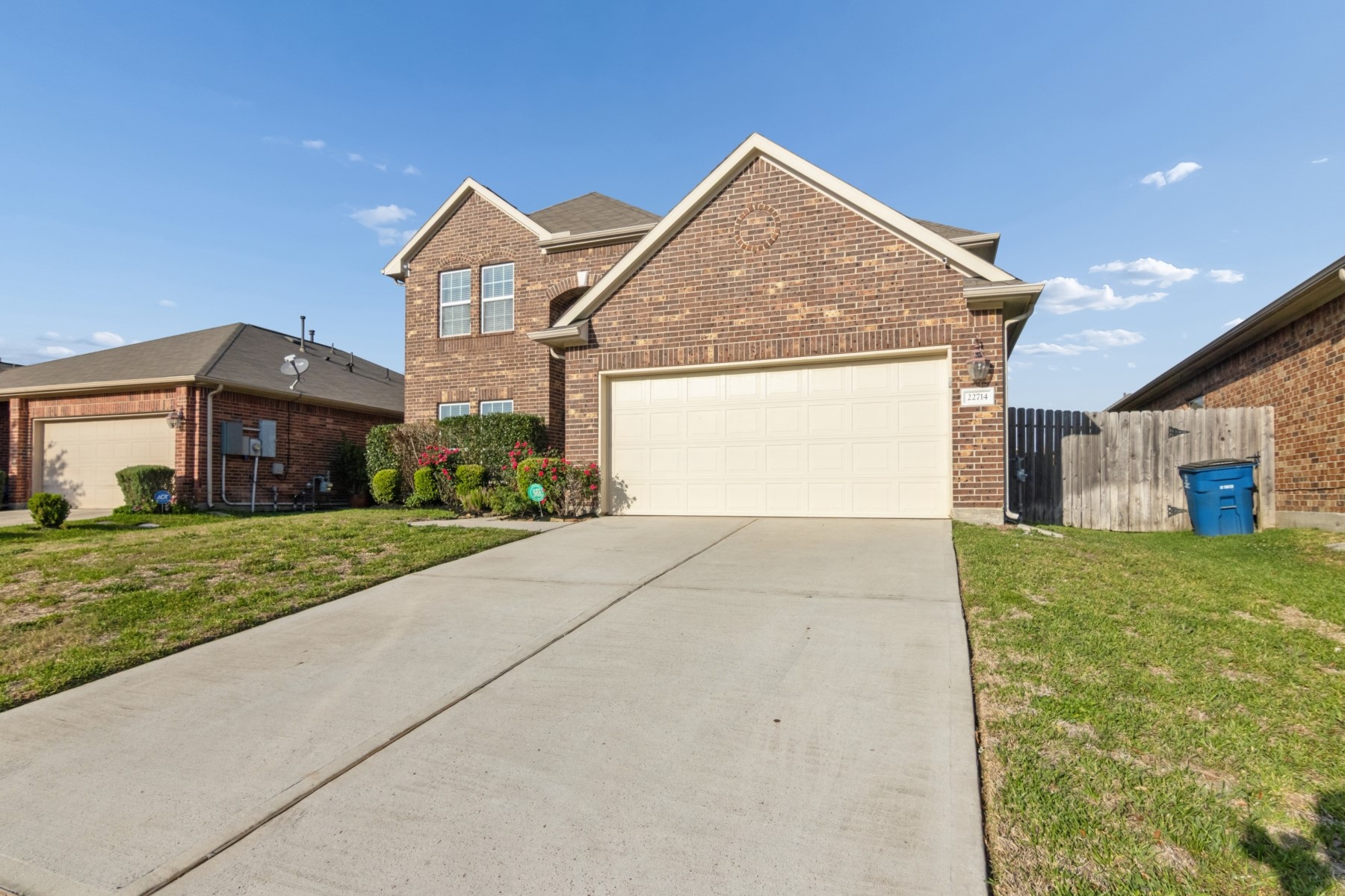 22714 Sunset Glen Lane Spring, TX 77373 - Photo 2 of 27