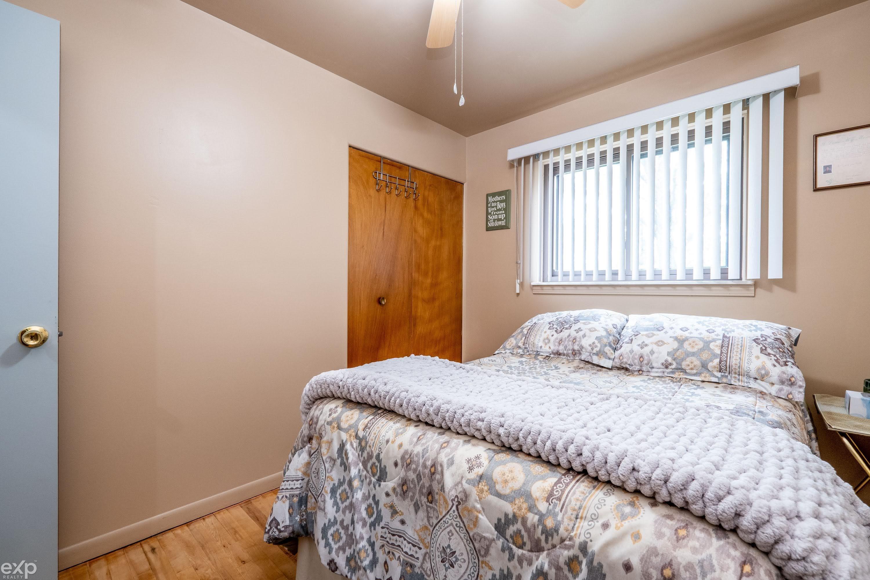 26540 Hoover Road Warren, MI 48089 - Photo 17 of 36
