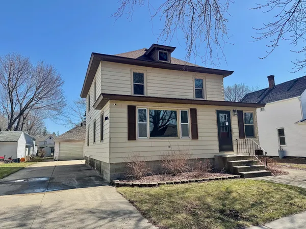 $147,000 | 616 West Redwood Street, Marshall, MN 56258
