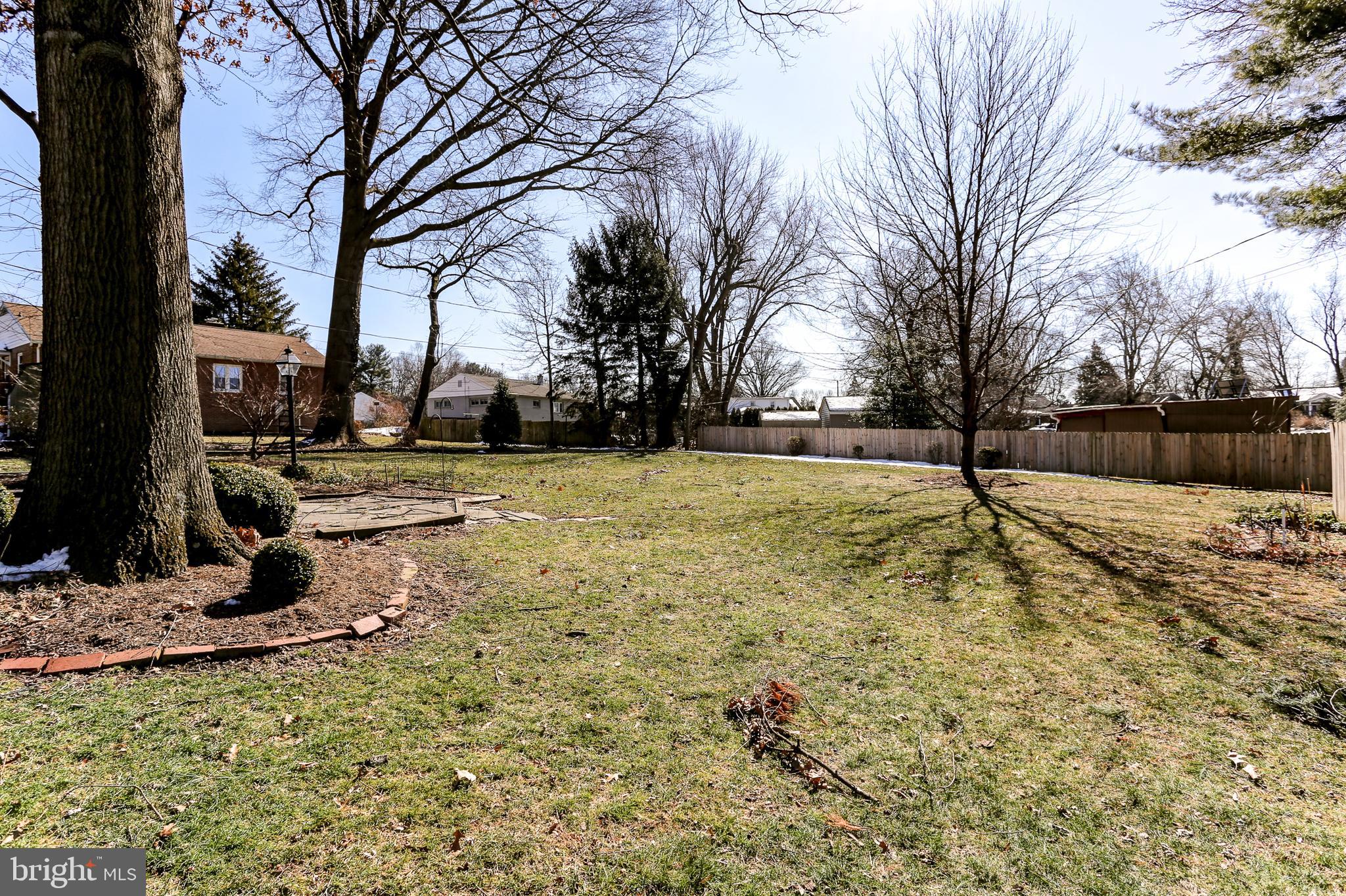 840 Hillaire Road Lancaster, PA 17601 - Photo 35 of 41 Gallery Image 35