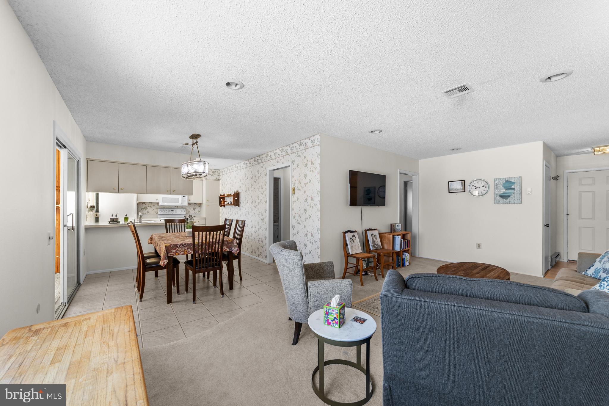 460A Delair Road, Unit A Monroe Township, NJ 08831 - Photo 7 of 29