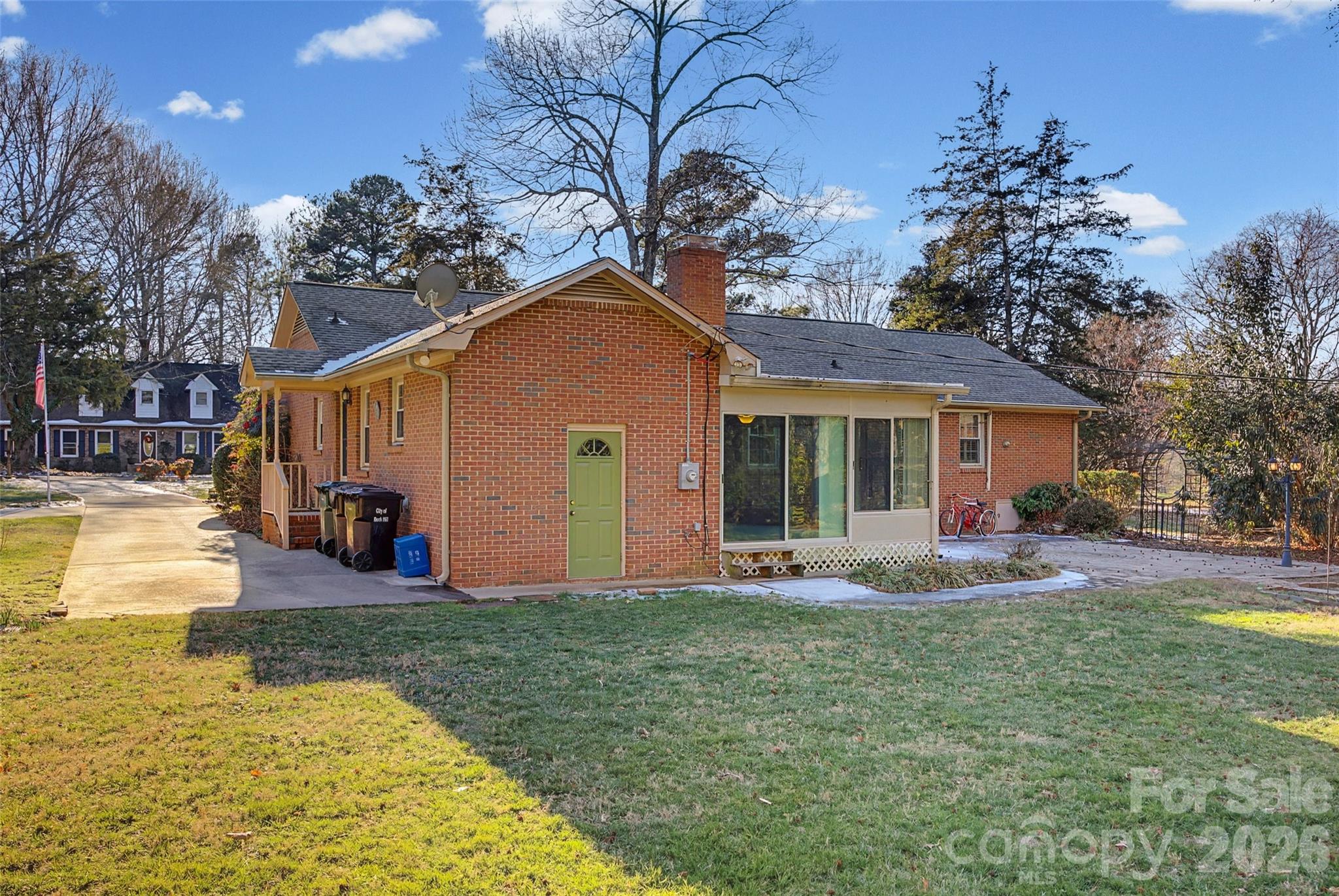 164 Foxcroft Road Rock Hill, SC 29732 - Photo 28 of 35 a front view of house with yard and trees in the background