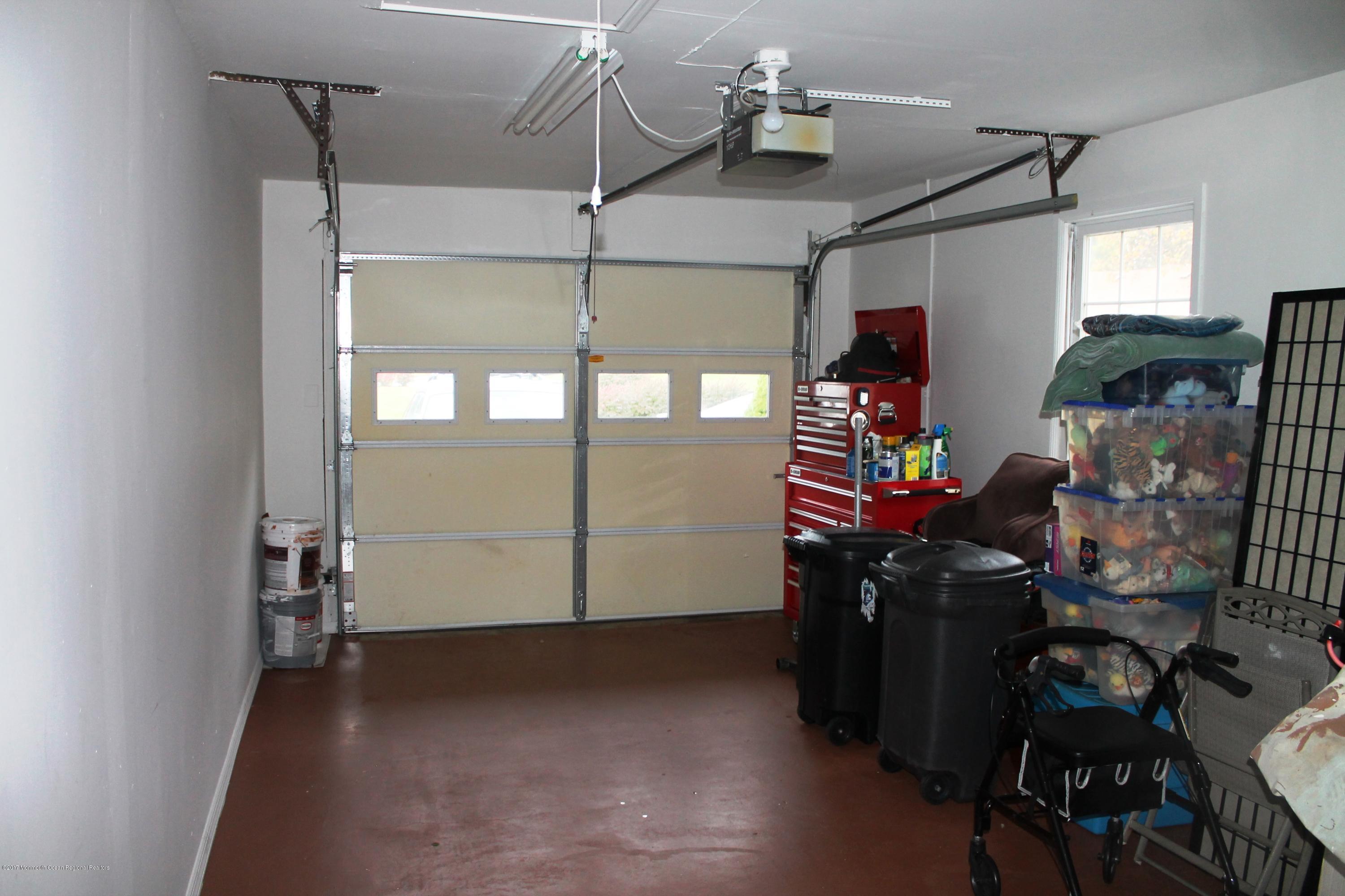 100 B Evesham Road, Unit 1000 Freehold, NJ 07728 - Photo 8 of 13 Garage