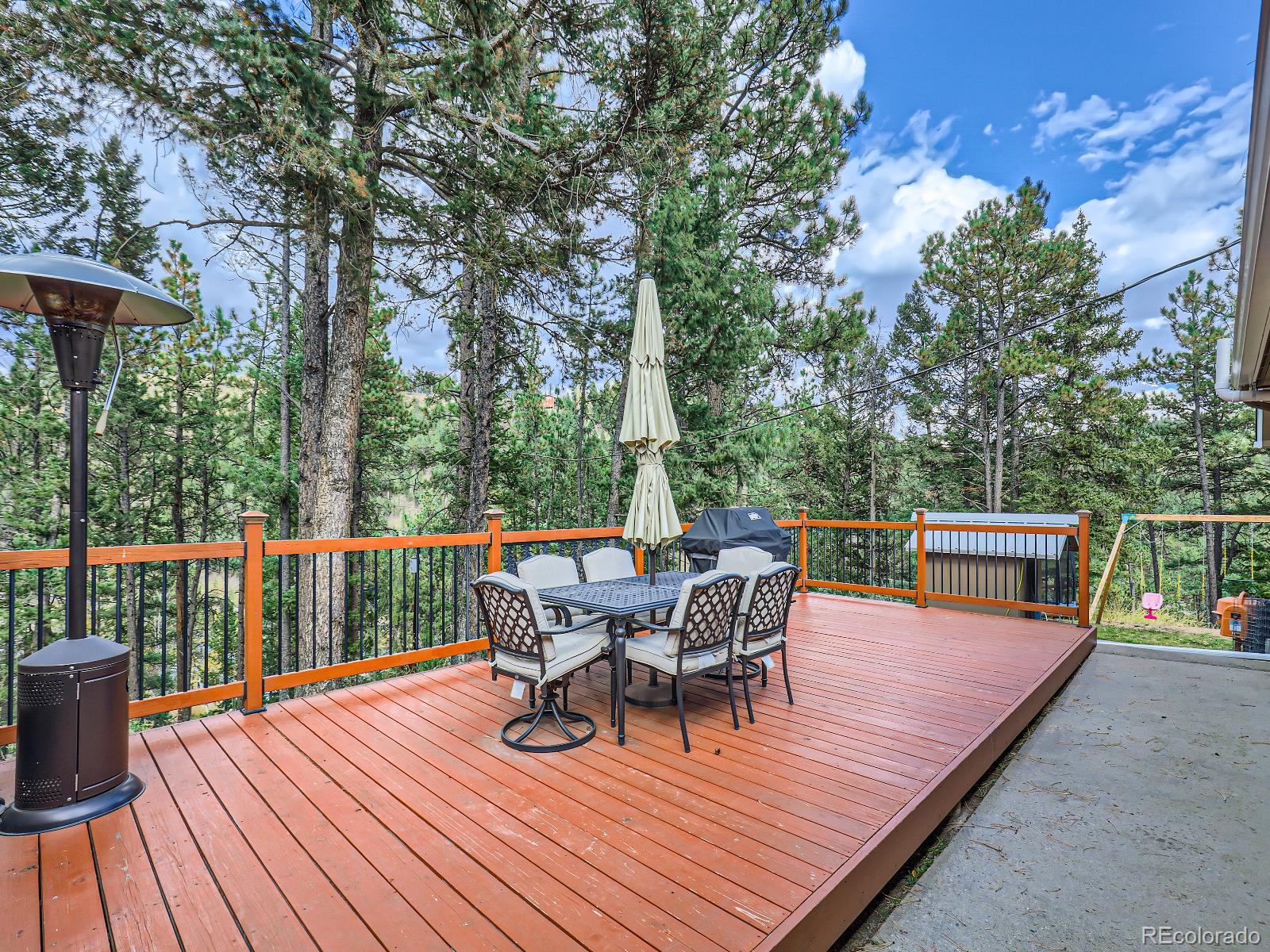 24697 Red Cloud Drive Conifer, CO 80433 - Photo 12 of 28 a outdoor view with a sitting space