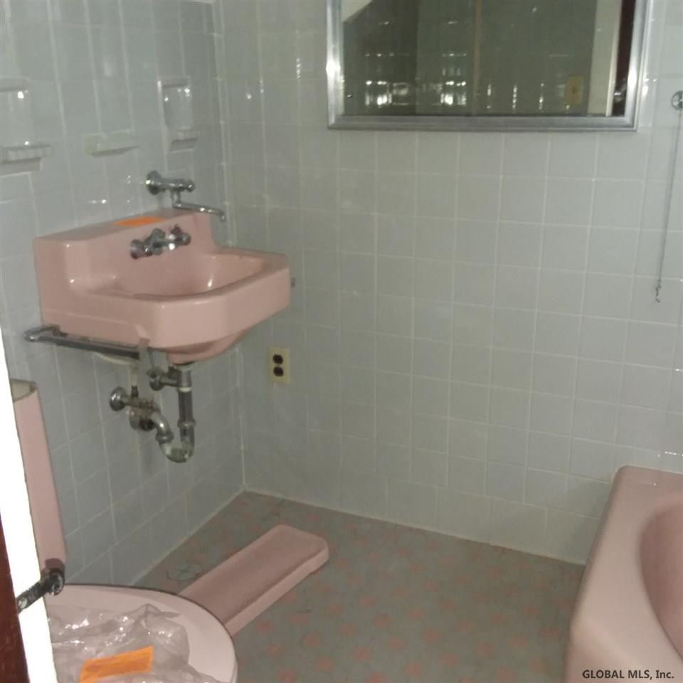 261 Clipp Road New Scotland, NY 12186 - Photo 8 of 16 Photo 8