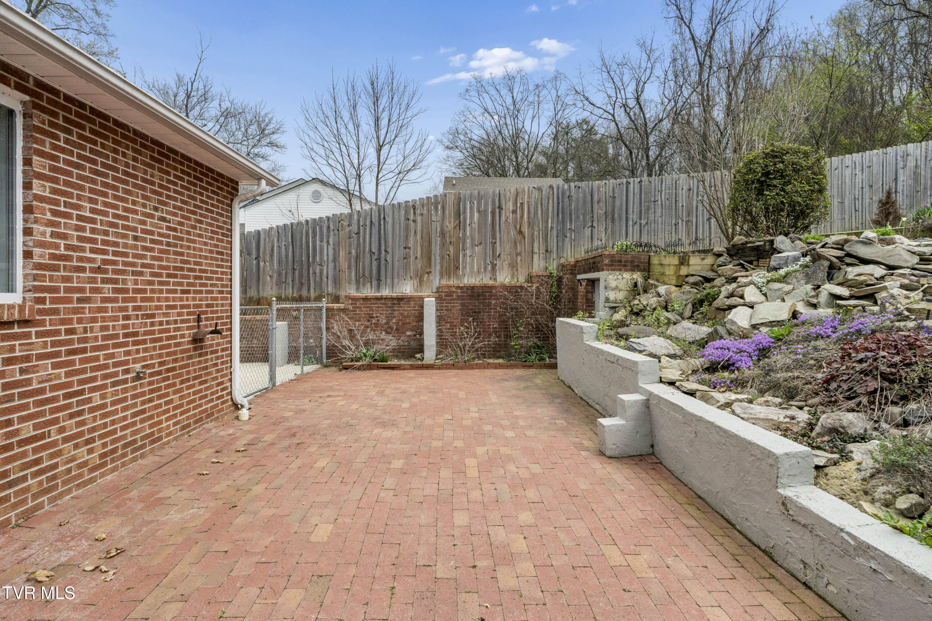 1208 Robinhood Road Greeneville, TN 37745 - Photo 56 of 63 RobinHood-Exteriors-aerials-2