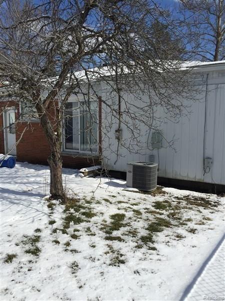 7789 Ritz Avenue Westland, MI 48185 - Photo 2 of 15