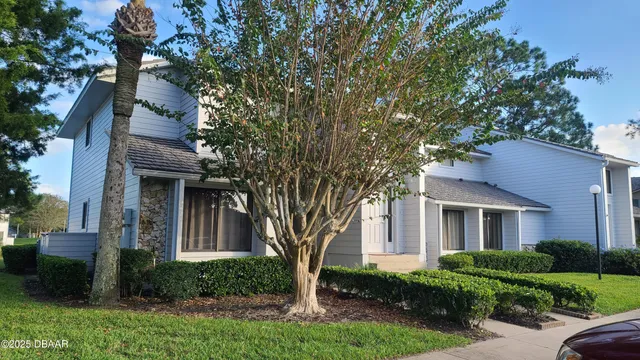 $1,800 | 138 Blue Heron Drive, Unit A, Daytona Beach, FL 32119