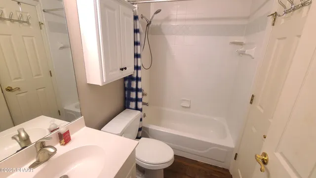 $1,800 | 138 Blue Heron Drive, Unit A, Daytona Beach, FL 32119