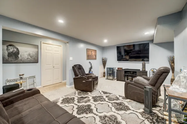 $409,900 | 1133 Jennifer Lane, Bolingbrook, IL 60440